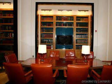 Crystal Quarters Furnished Apartments At The Gramercy Arlington Kültér fotó