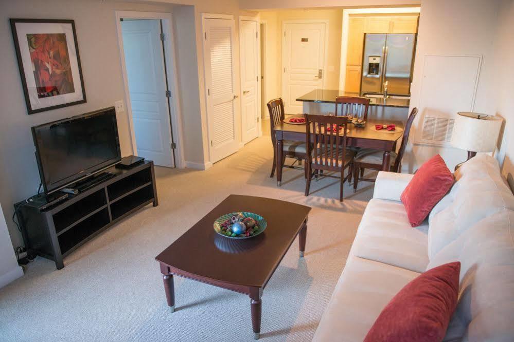 Crystal Quarters Furnished Apartments At The Gramercy Arlington Kültér fotó