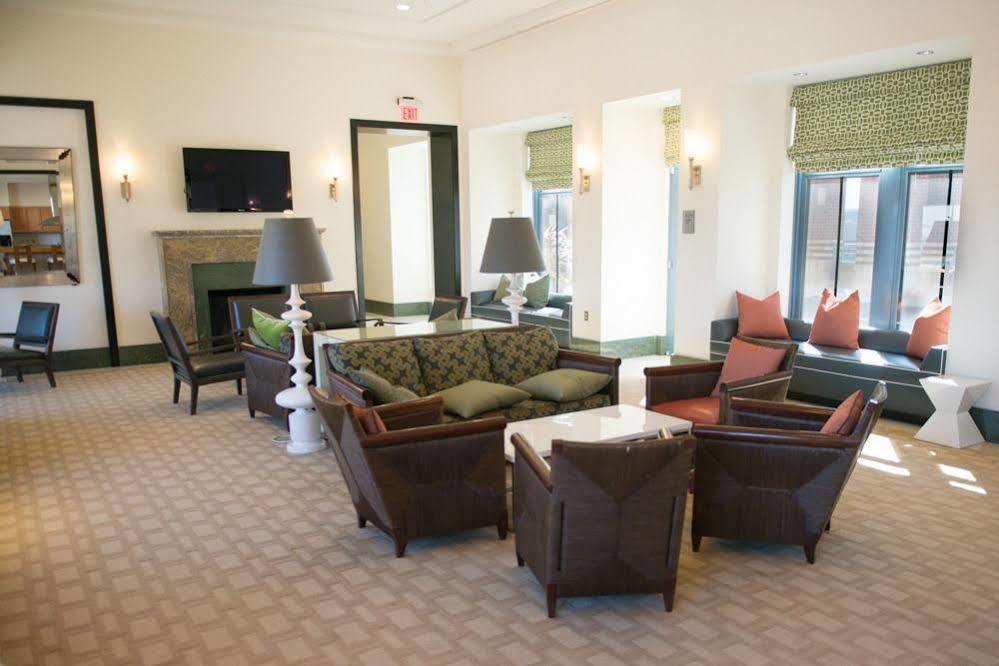 Crystal Quarters Furnished Apartments At The Gramercy Arlington Kültér fotó