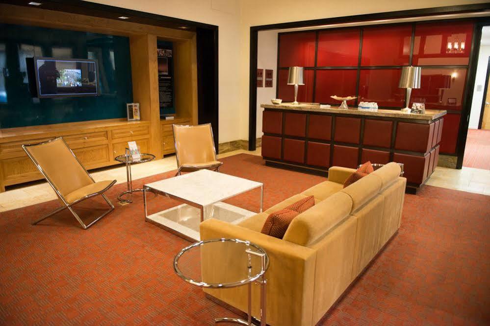 Crystal Quarters Furnished Apartments At The Gramercy Arlington Kültér fotó
